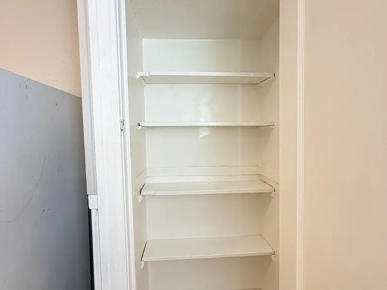 Unit Photo