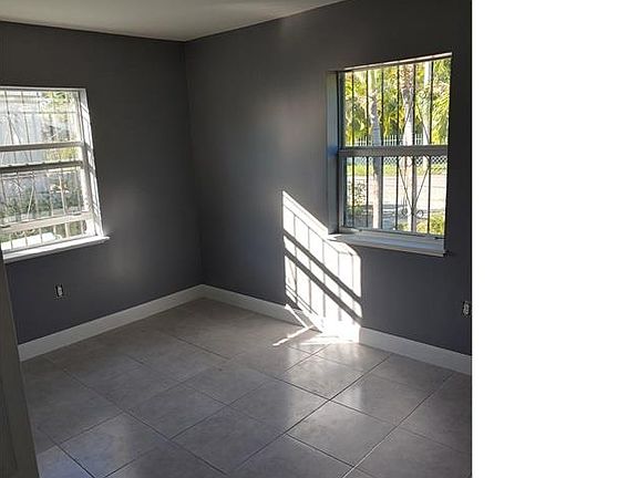 3rd image of 350 NE 82nd Ter