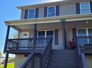 101 Park St, Charles Town, WV 25414