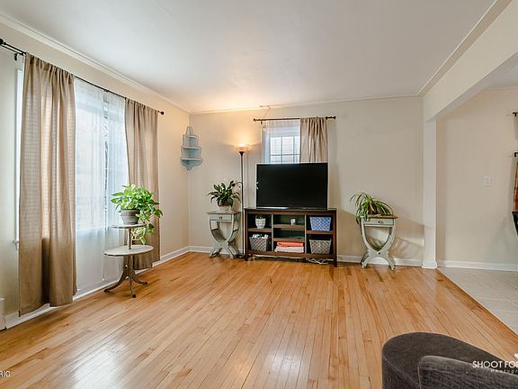 5th image of 1215 Woodlawn Ave