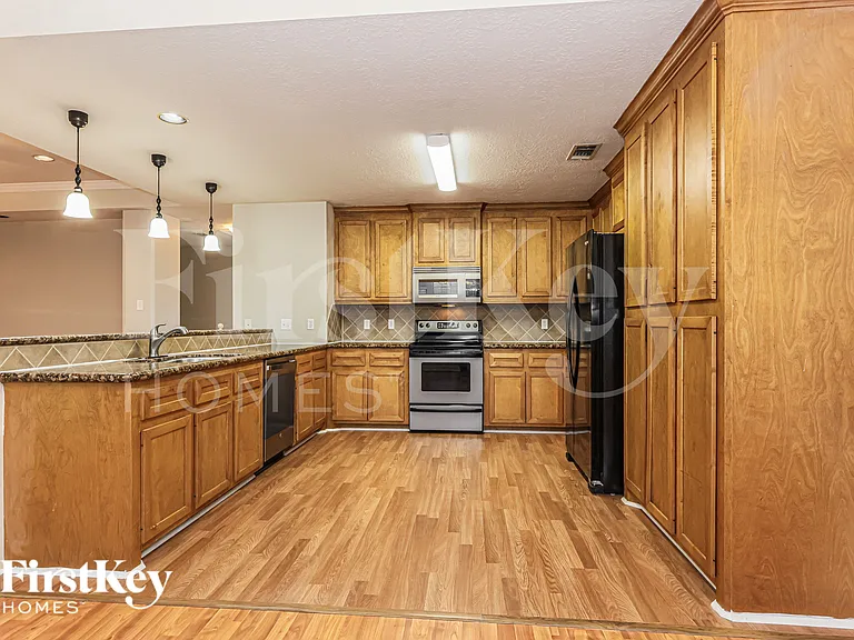 112 Golfview Dr — Photo 9