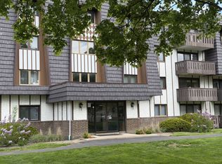 13000 W Heiden Cir UNIT 3105, Lake Bluff, IL 60044