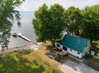 502 Duck Point Rd, Highgate Center, VT 05459