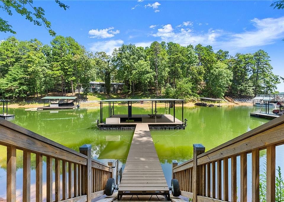 1st image of 3173 Alenes Dr #3