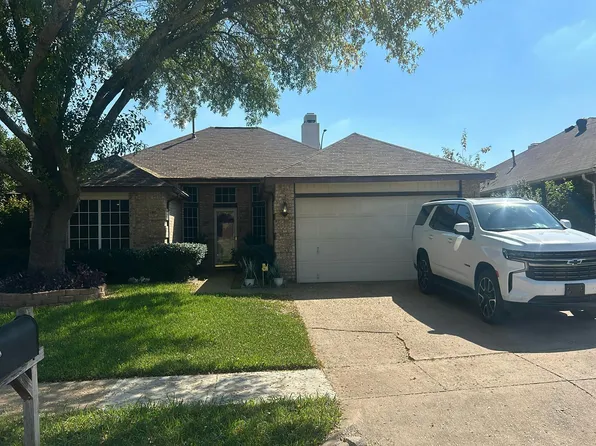924 Tennis Villa Dr, Arlington, TX 76017