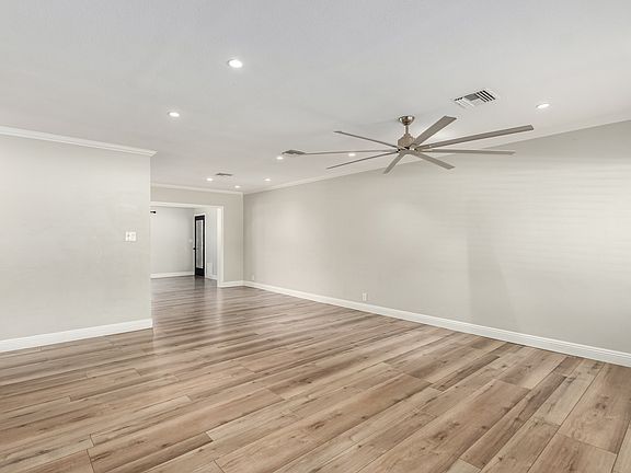 5th image of 2728 E Highland Ave