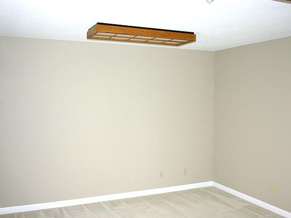 5th image of 719 Hibernia Ct