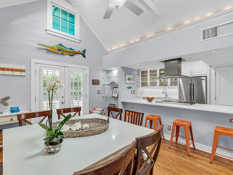 717 Southard St #A — Photo 13