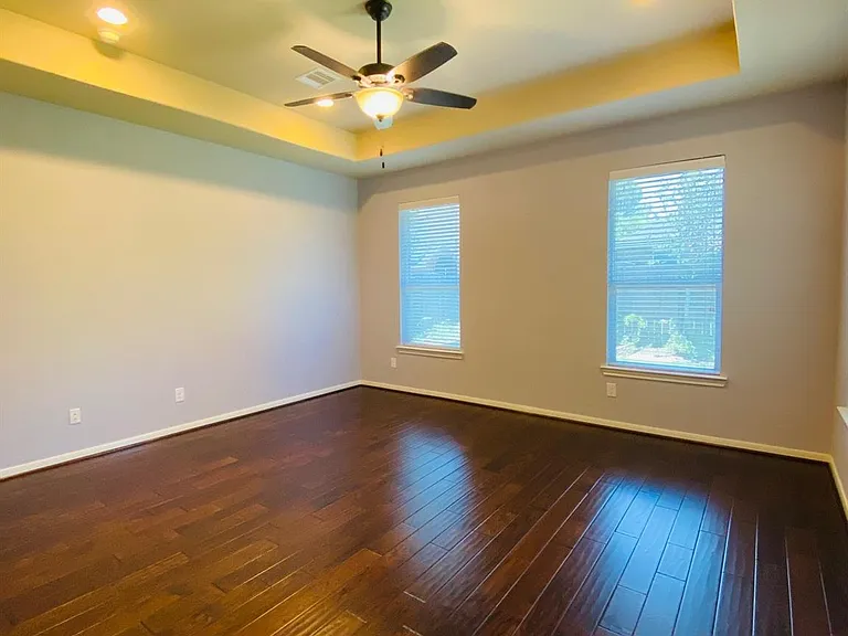 24823 Dutton Point Dr — Photo 18