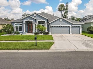 10110 Queens Park Dr, Tampa, FL 33647