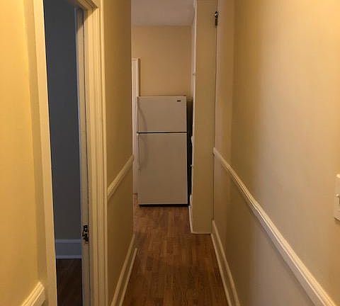 5th image of 815 Beaconsfield Ave APT 1N