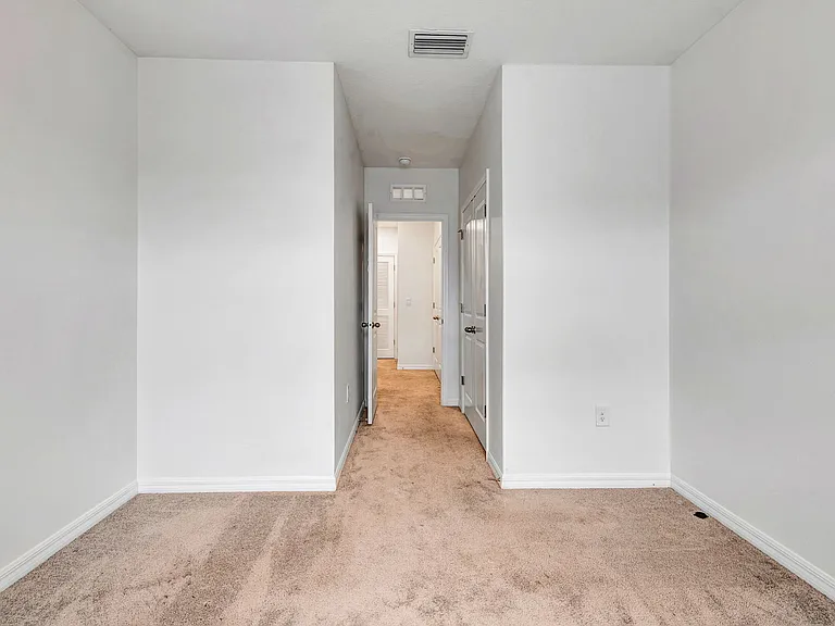 136 Mangrove Shade Cir — Photo 34