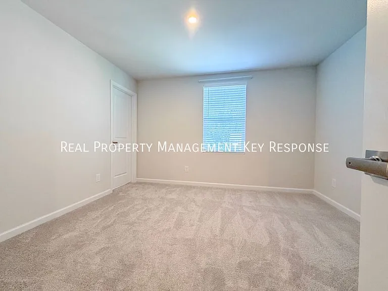 5068 Snow Owl Ct — Photo 14