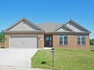 121 Lost Tree Dr, Georgetown, KY 40324