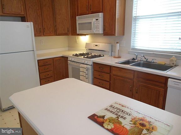 5th image of 120 Haslan Ln