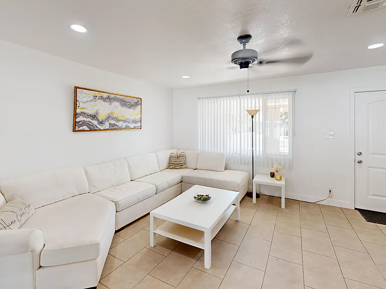 1408 E Orange St #3 — Photo 4