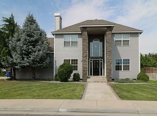 286 Thyme Cir, Richland, WA 99352