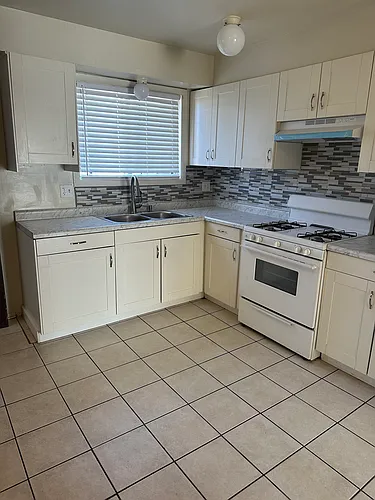 3654 Salem Walk S #B2 Photo 1