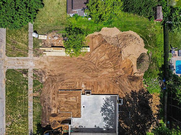 3rd image of 2026 Bader Ave