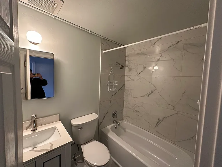 4735 22nd Ave NE #4 — Photo 6