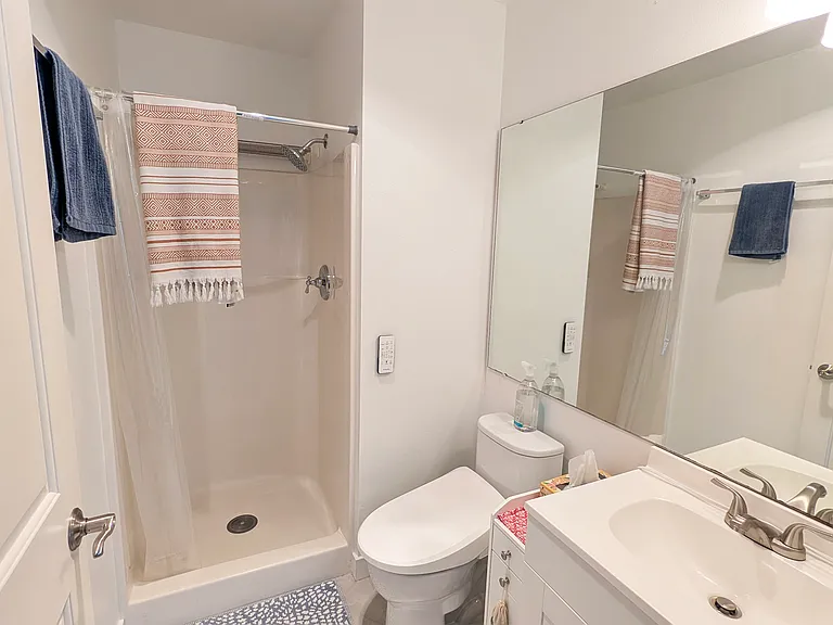 9750 Greenwood Ave N #204 — Photo 12