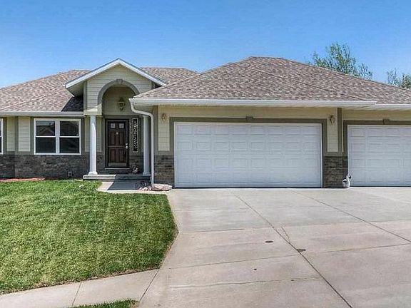 2nd image of 1419 Golden Hills Dr