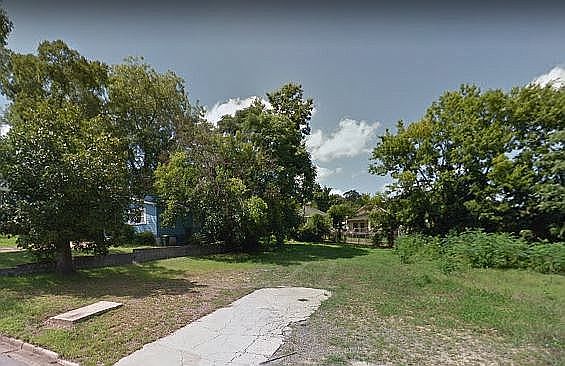 1st image of 400 W 32nd St