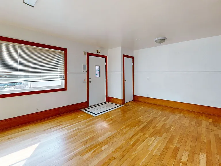 4526 Eagle Rock Blvd #4 — Photo 6