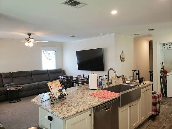 5th image of 9121 Berkshire Ln #301