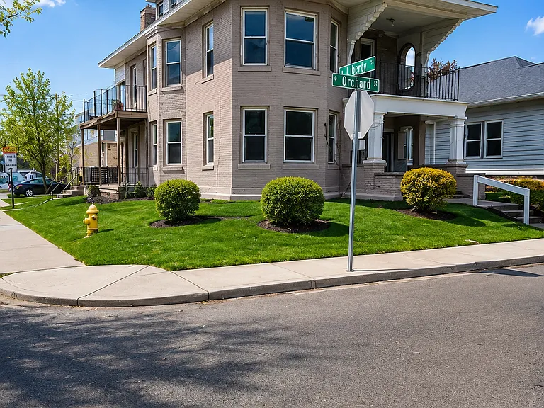 1 W Orchard Pl #2 — Photo 1