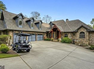 6427 Point Twenty Two, Gainesville, GA 30506