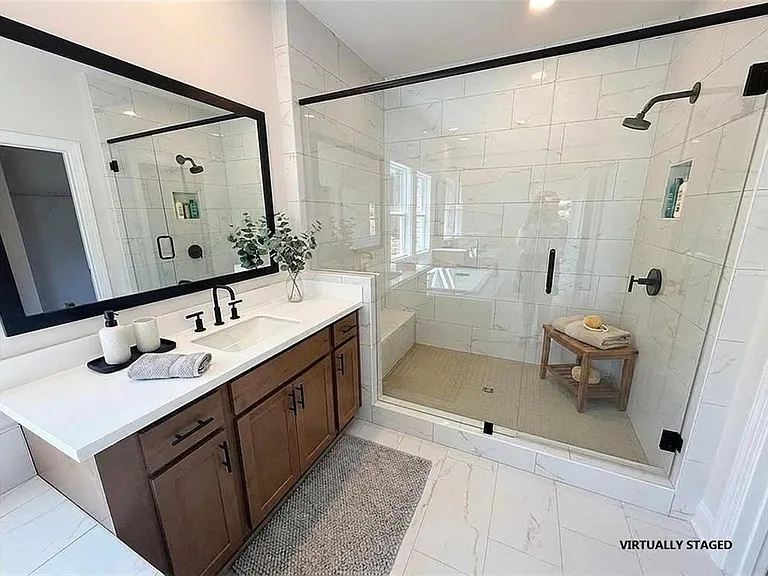 2450 Colliers Ln — Photo 48