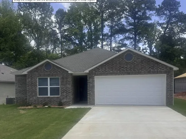 762 Gussy Ln, Benton, AR 72019