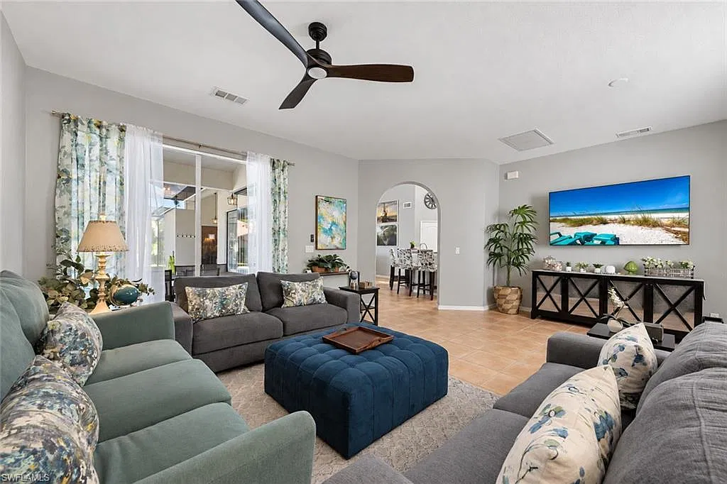 4 bed, 3.0 bath, 2265 sqft, $16,500 — Photo 3