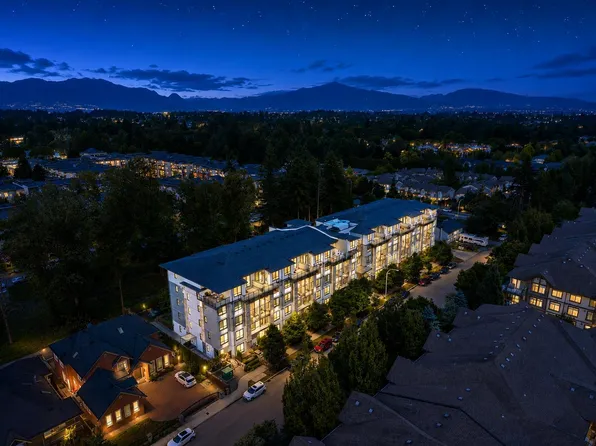 15351 101st Ave #118, Surrey, BC V3R 0G2