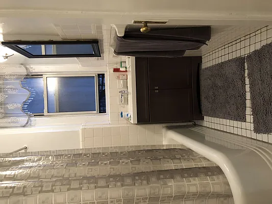 Rented by Gala West Realty LTD | media 7