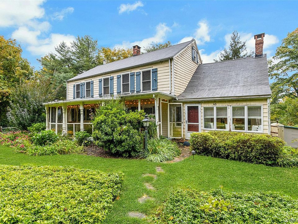 1st image of 43 Mark Mead Road