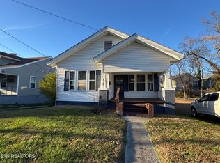 4133 Holston Dr, Knoxville, TN 37914