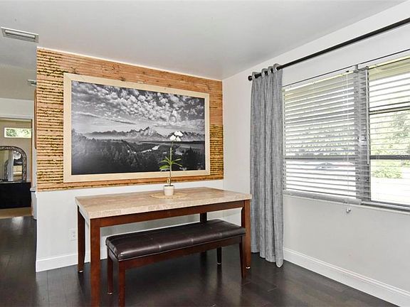 5th image of 5824 Rockwood Ave