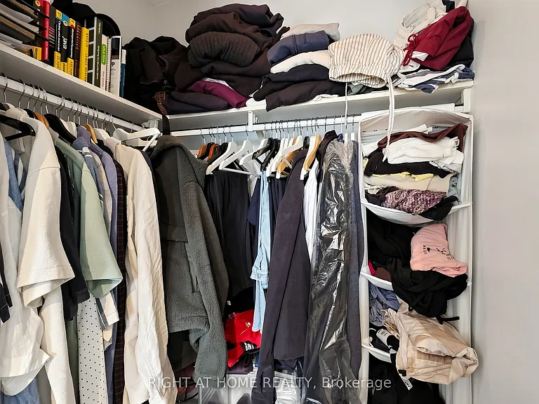 123 Eglinton Ave E #Penthouse 4 — Photo 32