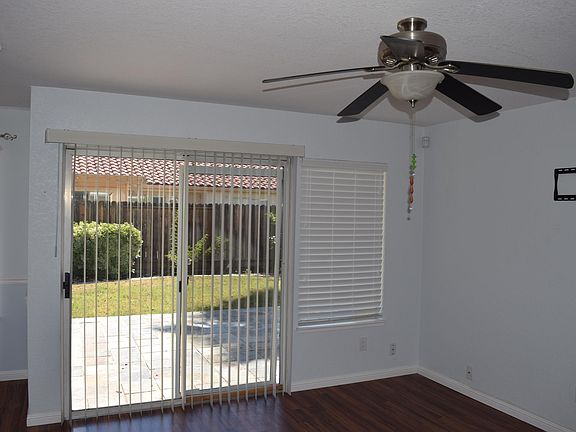 4th image of 1030 Alden Glen Dr
