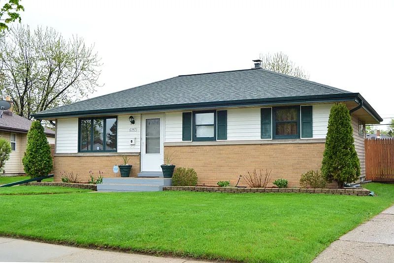 6347 N Joyce Ave photo 1