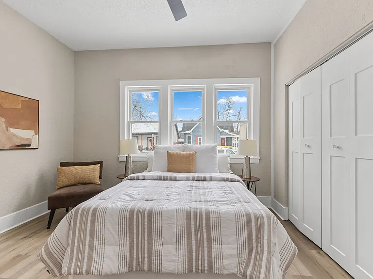 1153 Villa Ave — Photo 12