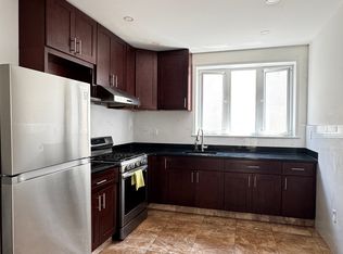 71 71st St #2F, Brooklyn, NY 11209