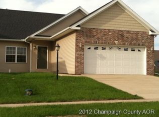 1704 Timber Wolf Ln, Mahomet, IL 61853