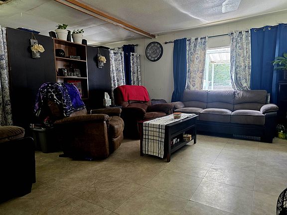 2nd image of 2860 Hall Ave