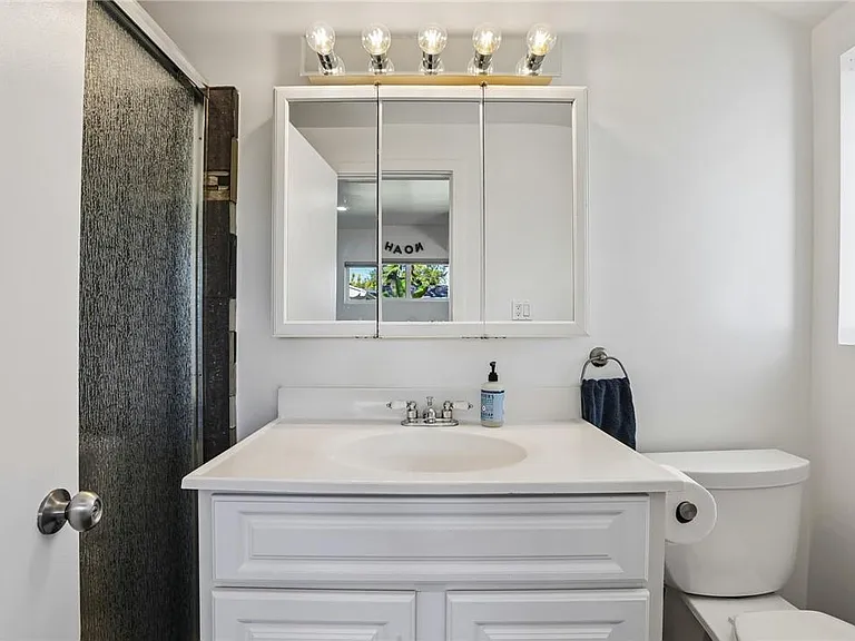 16729 Archwood St — Photo 26