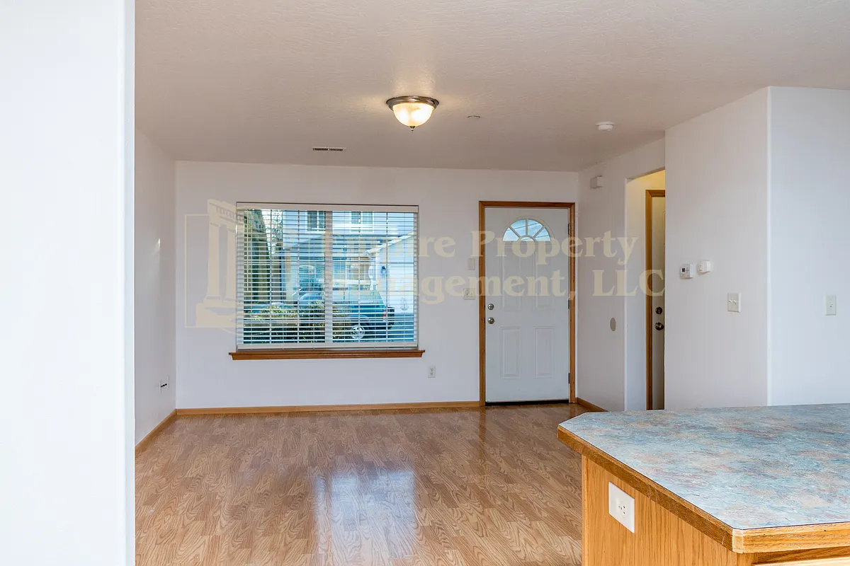 Building Photo - 25160 E Broadway Ave #4C-4C-K2