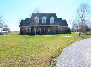 9233 Godeke Rd, Elberfeld, IN 47613