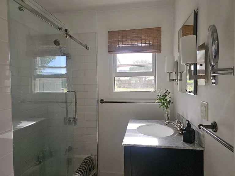 980 Wenzel Ln — Photo 15